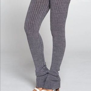 Slit knit leggings